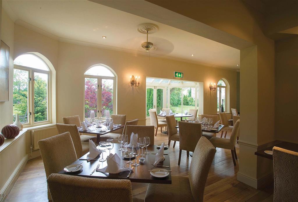 Wrexham Llyndir Hall Hotel, BW Signature Collection Chester Restaurant photo